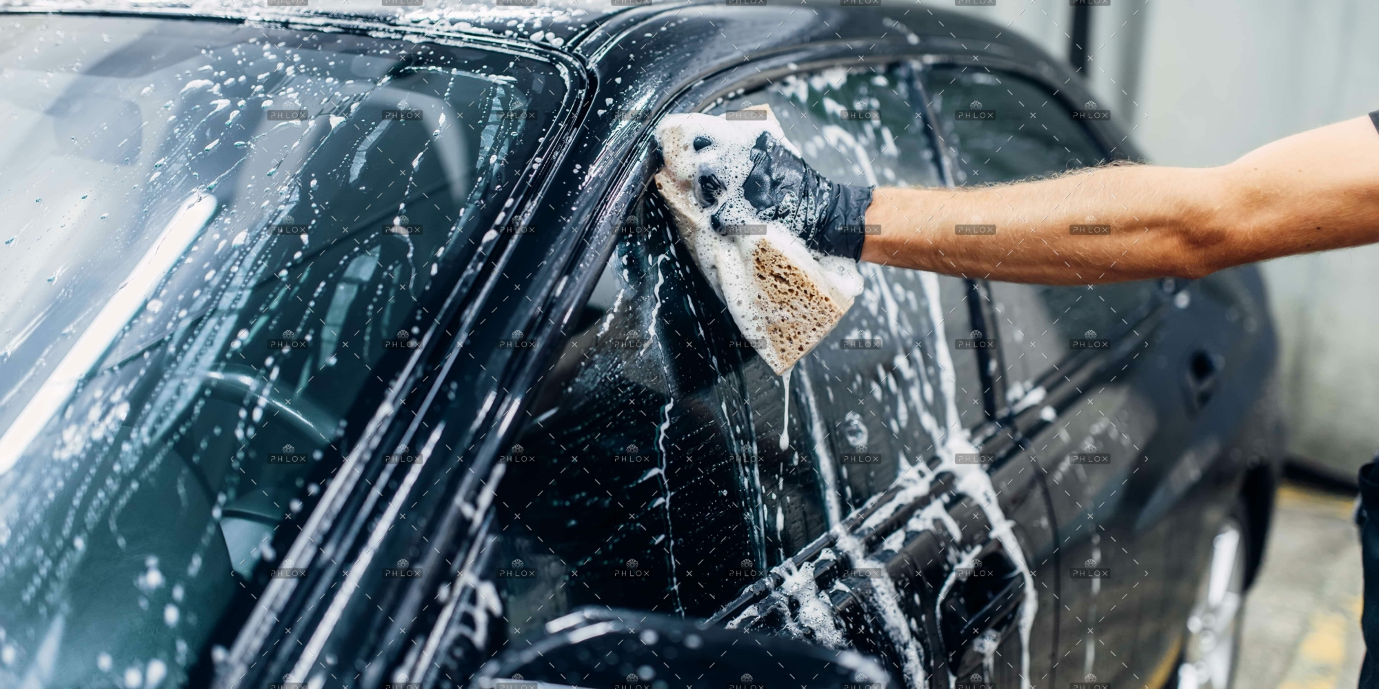 demo-attachment-1002-op_carwash-service-worker-soaps-glasses-A26XTPJ